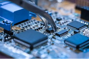 IPC-A-610 規格: PCBA の品質について知っておくべきことすべて